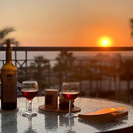 Sunset Kings Palace - Venus Beach